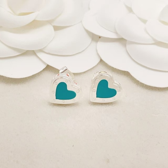 None Jewelry - Tiffany & Co. Silver Heart Earrings